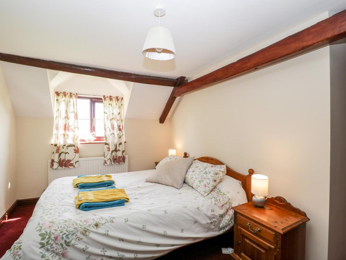 Lawn Farm Cottage Γκλόστερ Εξωτερικό φωτογραφία